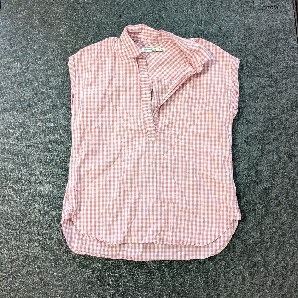 Abercrombie and Fitch top